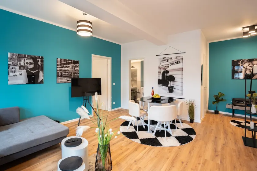 ANER 4 Design Apartment Zoe - Image 1