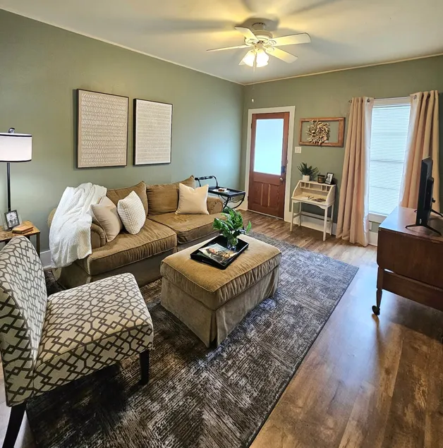 Cozy Getaway Downtown Lafayette - Image 1