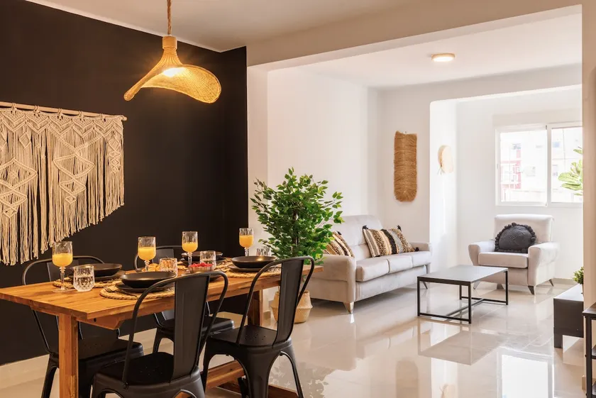 Palm apartment by the beach - Image 1