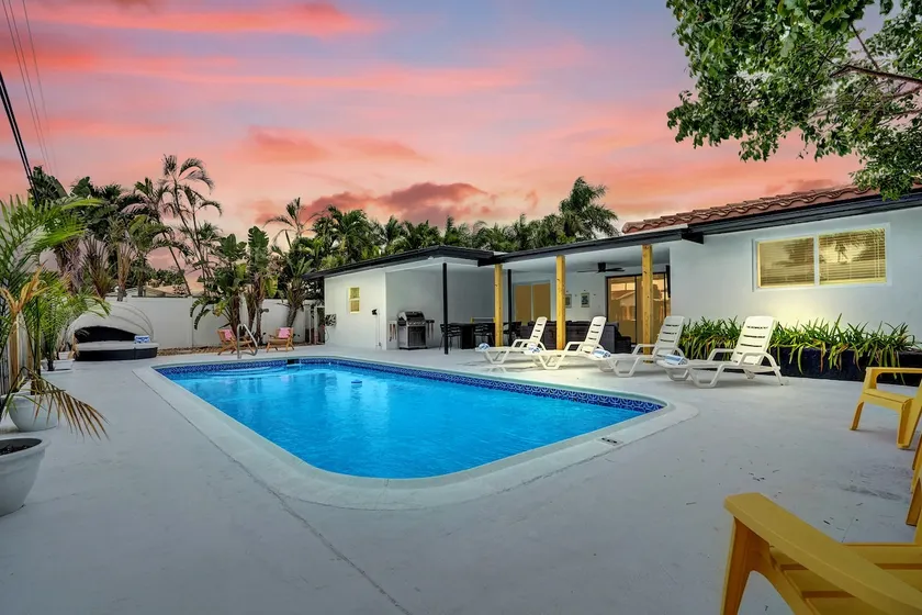 Walk to Beach | Pompano Pool Oasis - Image 1