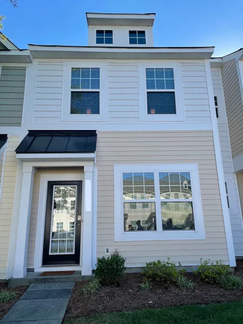 2BR/2.5B sleeps 6, Near Carowinds and Outlet mall - Image 1