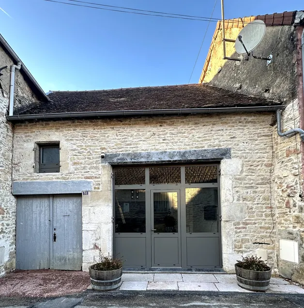 ”Gigi's Barn” - Image 1