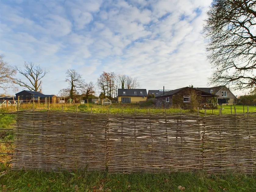 Milk Barn - Rustic farm stay - Image 1