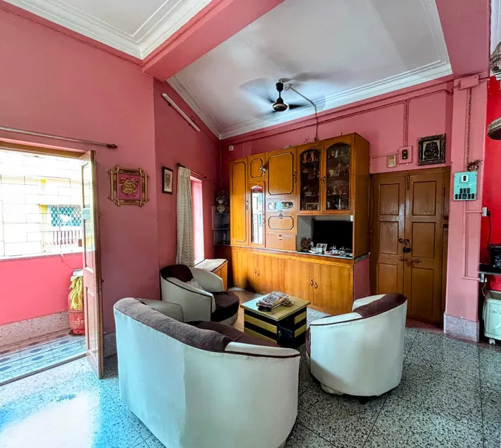 Entire rental unit near Dum Dum Metro, Kolkata KMC - Image 1