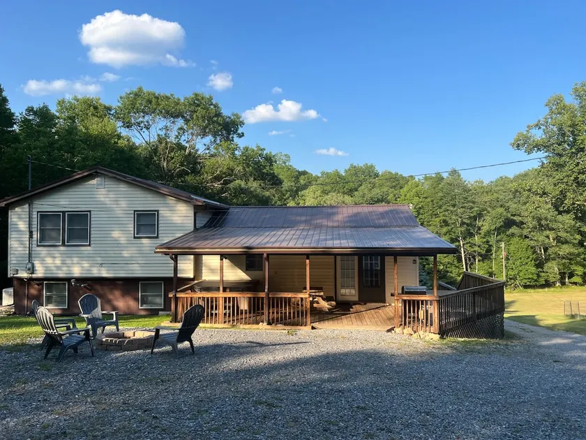 Vandalia Retreat - Image 1