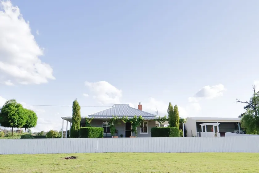 Spring View Cottage - Image 1