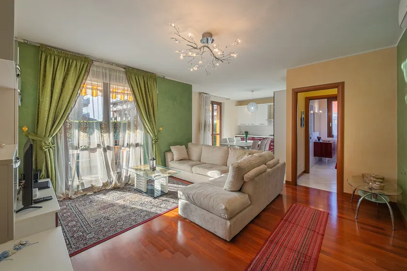 Yasmin Maison - Garden House - Image 1