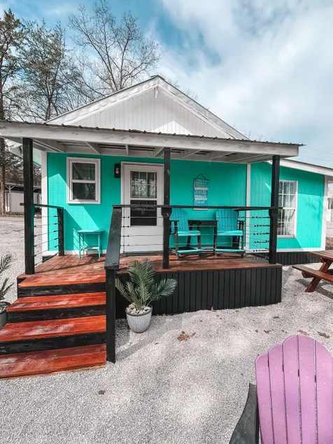 Mineral Springs Lake Resort- Cabin #3 - Image 1