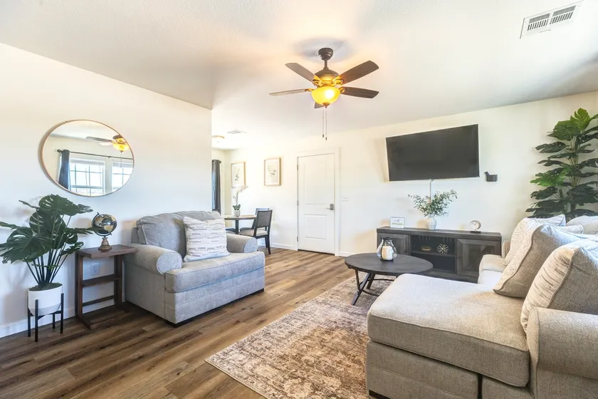 3BR Home | Great for Work & Long Stays - Image 1