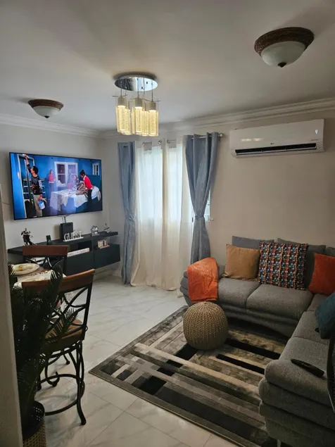 Oak of Luxury-2 Bdrm, 5th Fl Apt - Image 1