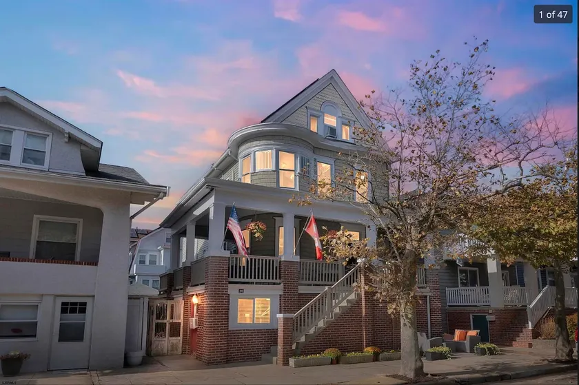 Victorian Beach House Paradise - Image 1