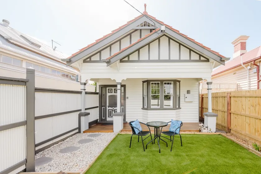Navi Home, stay like locals - Image 1