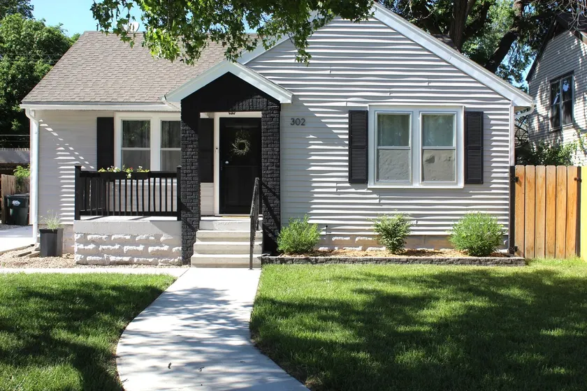 West 18th Charm - Image 1