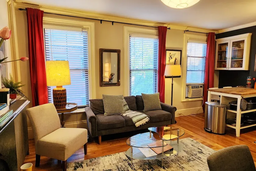 Classic Boston, Penthouse duplex - Image 1