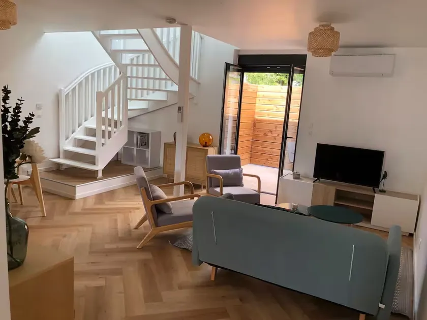 68 m² duplex, fully equipped, air conditioning - Image 1