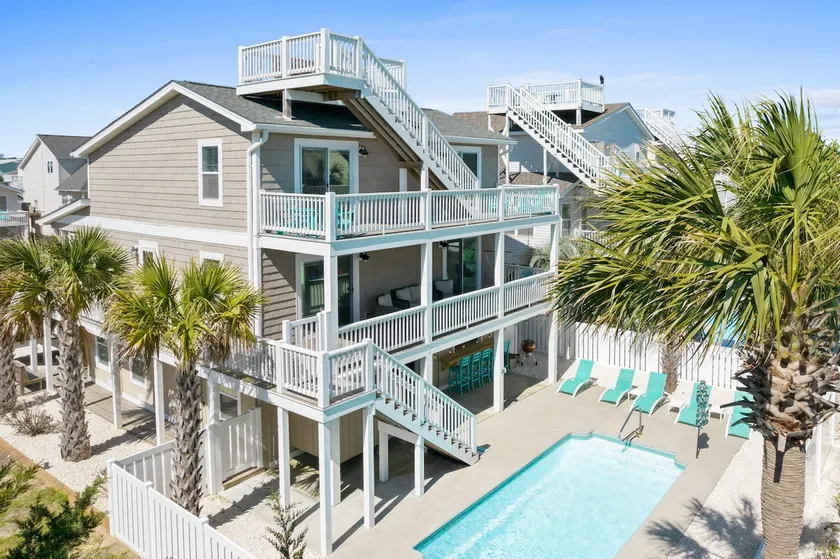 Pineapple Paradise by Pier 42 Vacations - Image 1