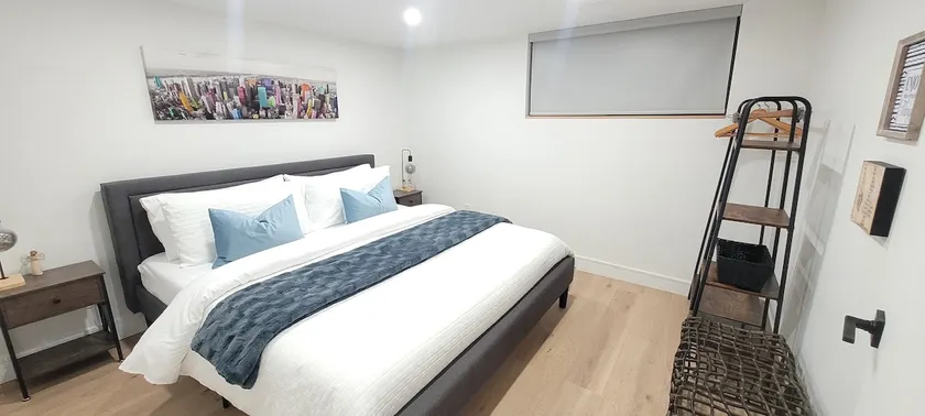 Modern Newly Built Private Apartment Near Airport - Image 1
