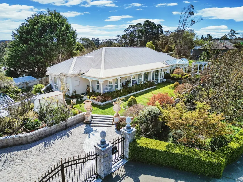 Great location - Katoomba Home - Image 1