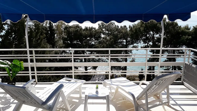 Neraidas home on the sea - Image 1