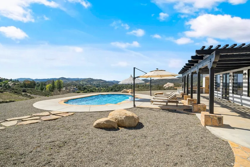 Private Casita w/ Stunning Views - Image 1