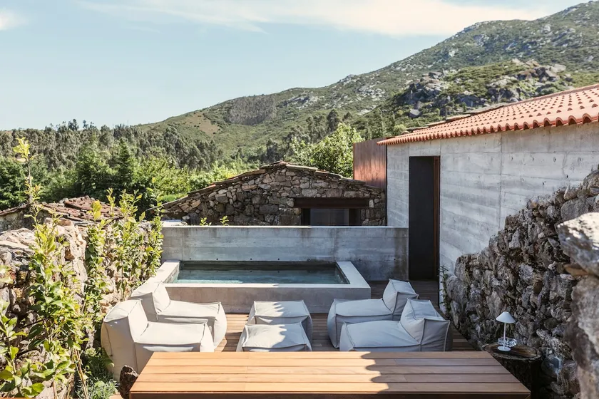 Cerquido by NHôme | Courtyard House - Image 1