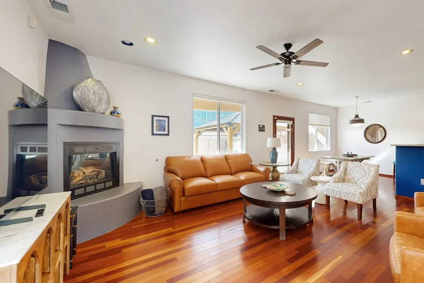 Visiting ABQ for a conf? Home centrally located. - Image 1