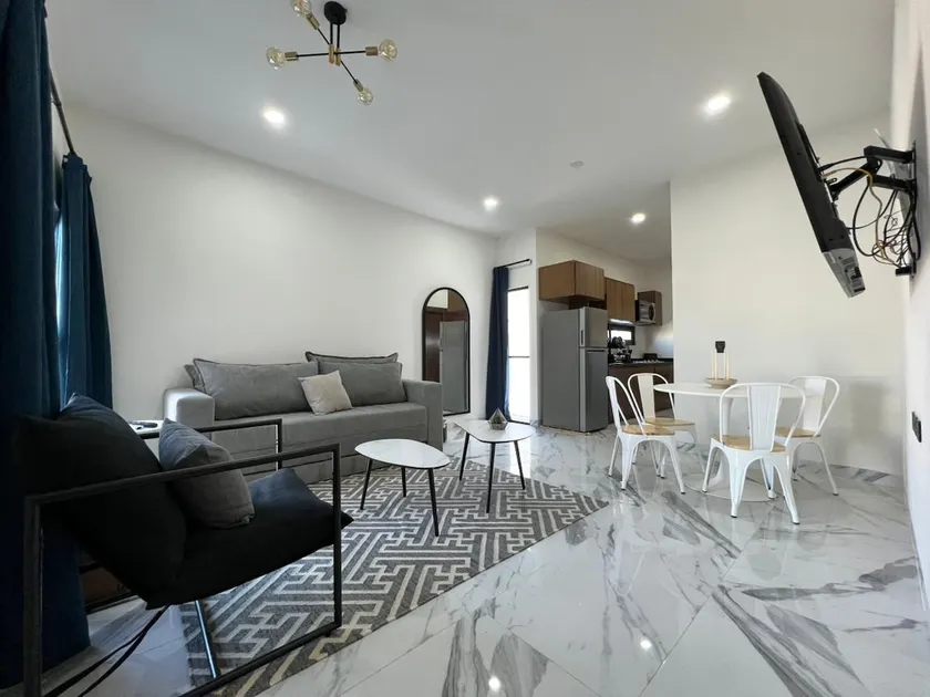 Cozy condo, few steps from the beach - Image 1