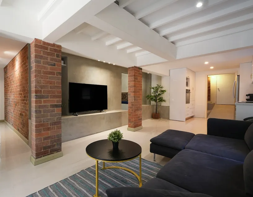 Ashgrove home - Image 1