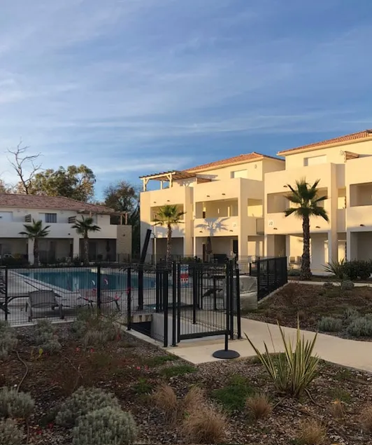 2-bedroom beachfront apartment N151 - Image 1