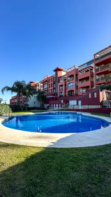 2 Bed 2 Bath with Great Terrace - Image 1