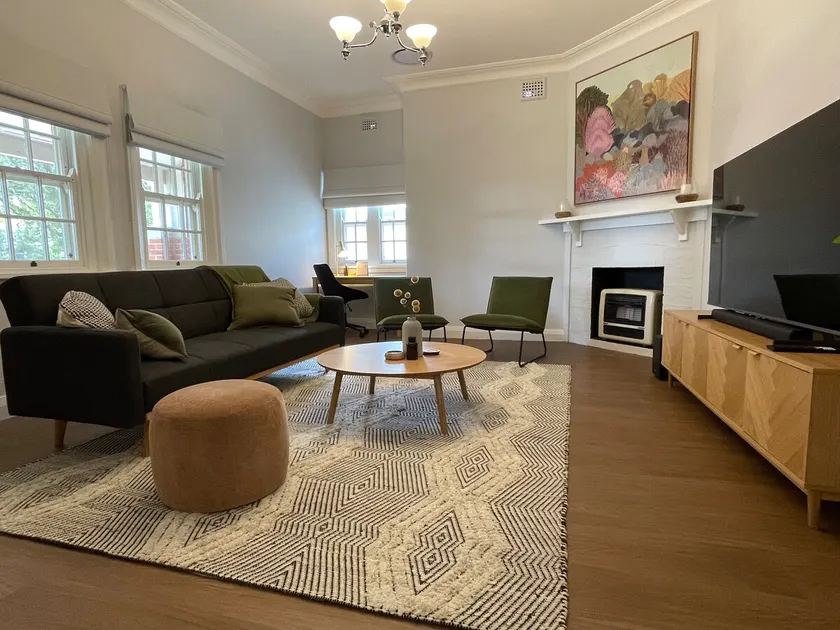 Little Nest Stays - Dubbo - Image 1