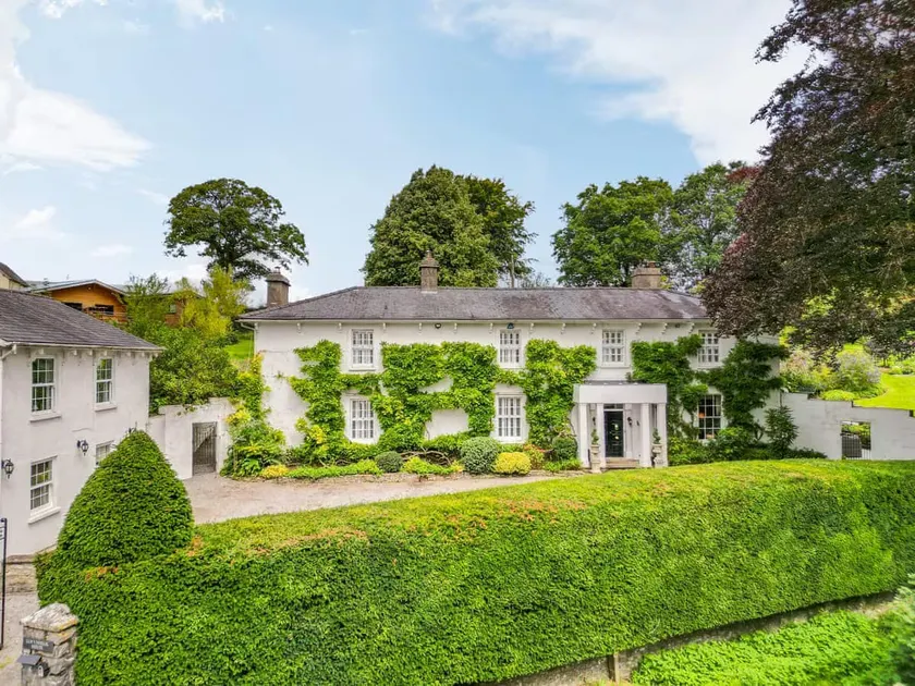16th Century Manor Heated Pool and Gardens - Image 1