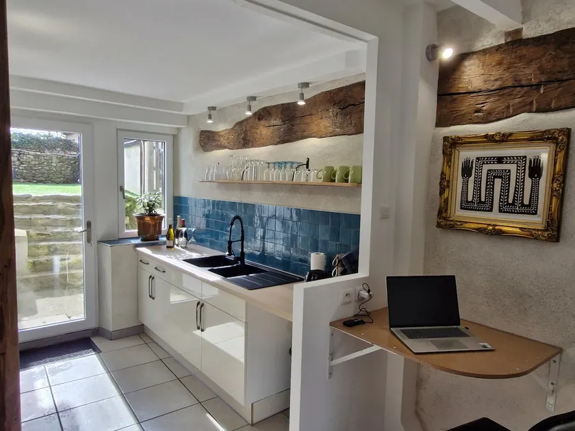 Cozy House with Garden & Hot Tub - Image 1