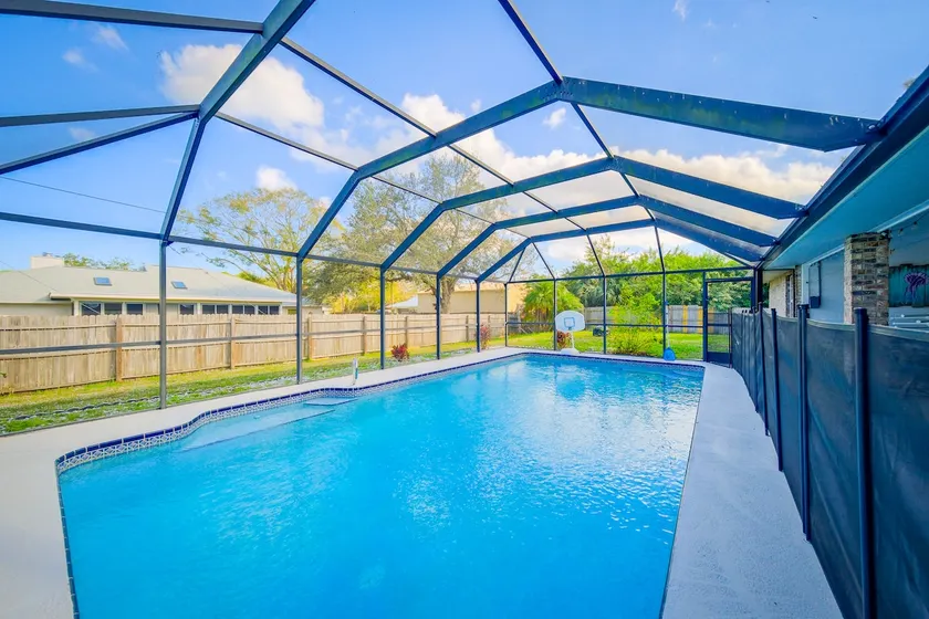 Tropic Like It's Hot! Heated Pool/Arcade/USSSA - Image 1