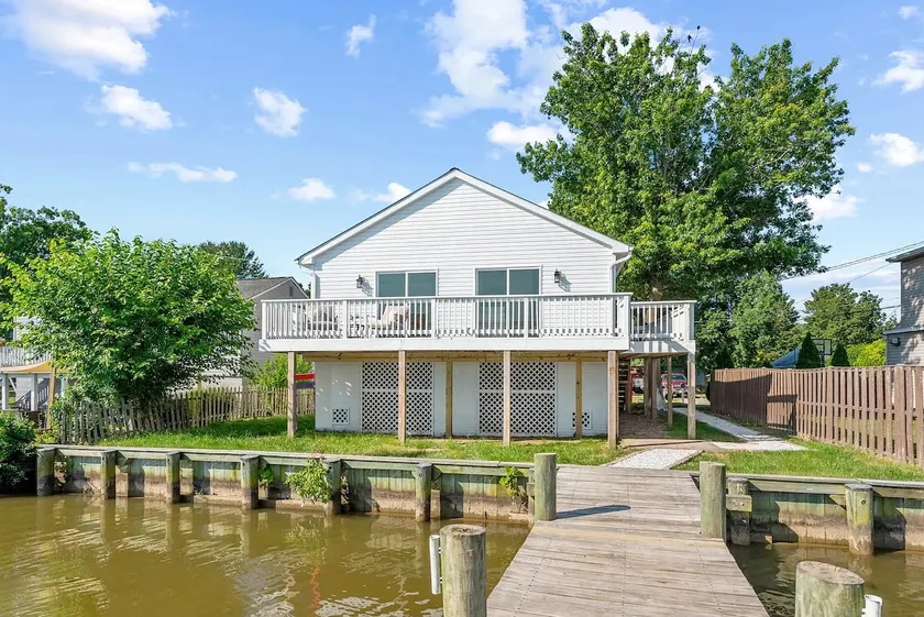 Newly Renovated River Paradise - Image 1