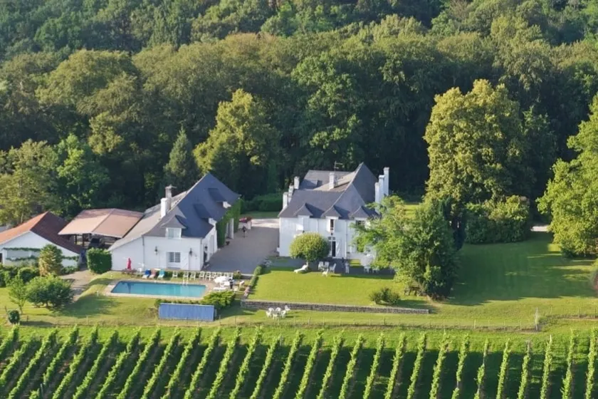 L'Appt Manoir - 3 levels - outdoor pool - park - Image 1