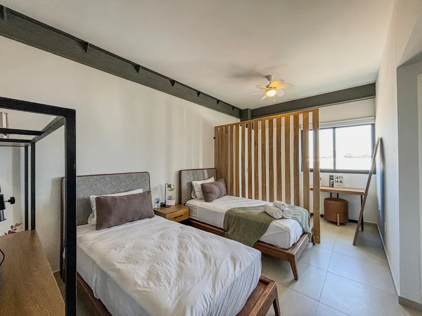 Morada Living Col. Moderna Studio 2 Singles - Image 1