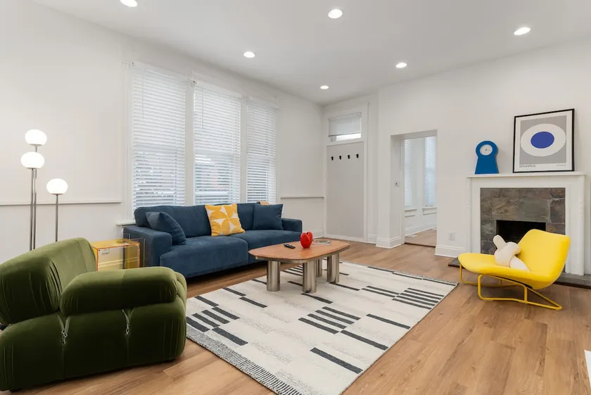 Mins to OSU & DWTN| 8-BR Spacious Home|Big Groups - Image 1
