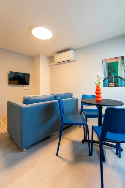 Mi-HOTEL Otsuka, 4-person apartment - Image 1