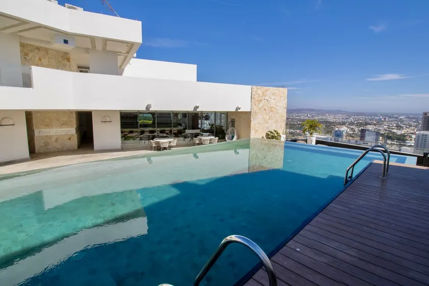 Elegant with ocean view and balcony by Gpsrentas - Image 1