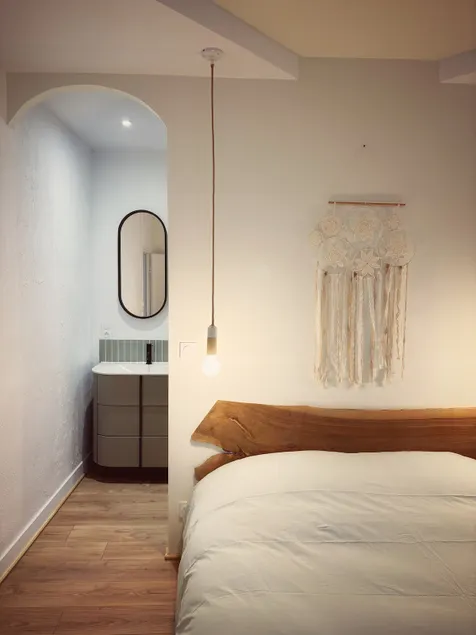 Apartment with master suite - Image 1