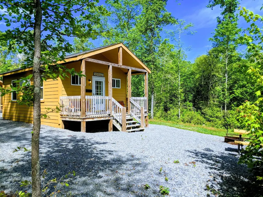 New River Cabins #6-River &Activities - 4 min away - Image 1