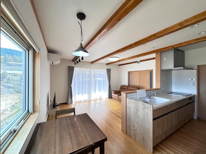 Scenic retreat, 10-minute walk to the Anpanman Museum - Image 1