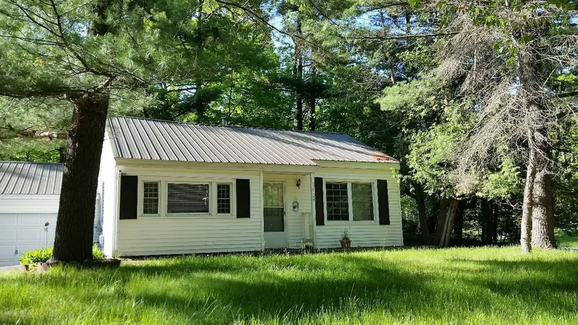 The Pentwater House - Image 1