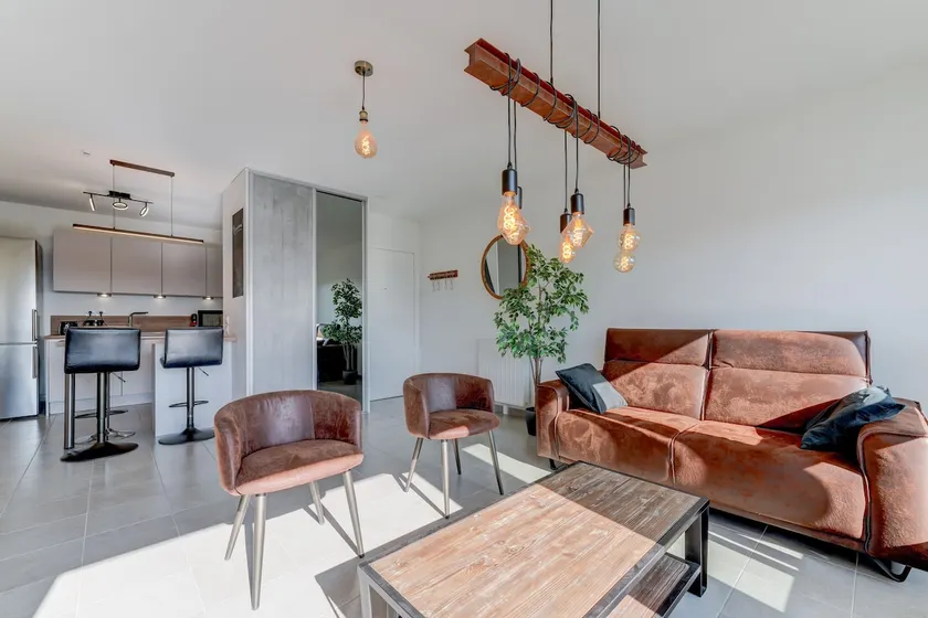 The Villeurbanne Business Suite - Image 1