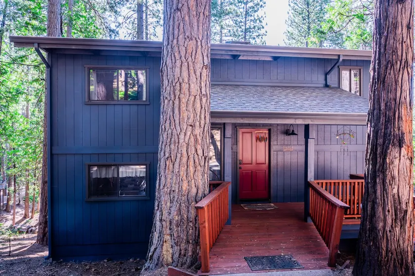 Hideaway Haven : BLS Lake & Pool Access, A/C, Dogs - Image 1