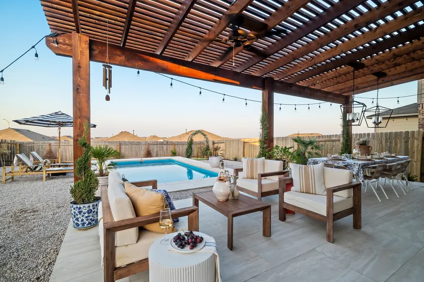 Luxe Oasis | Pool, Spa & Private Gym 25 min Austin - Image 1