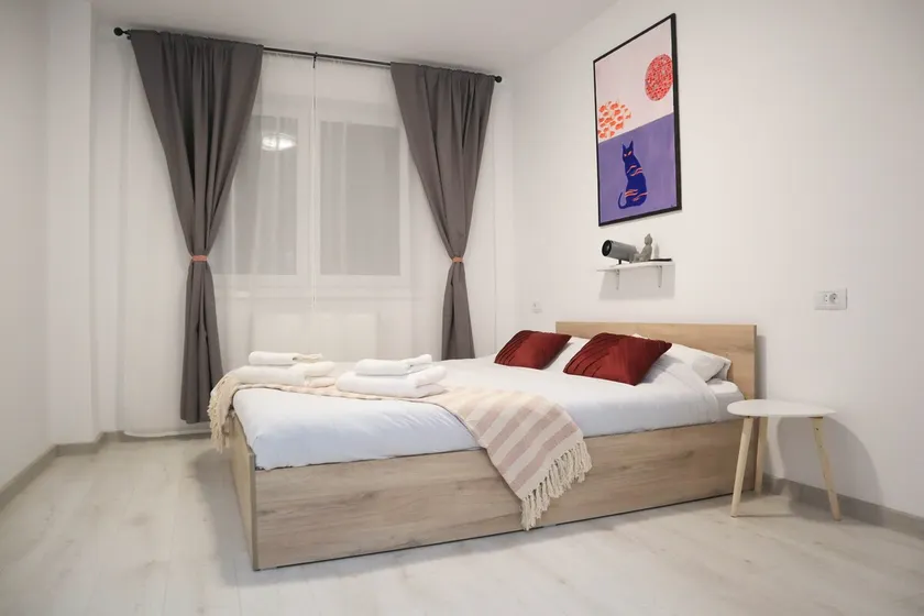 LZR | Apartment 57 - Image 1