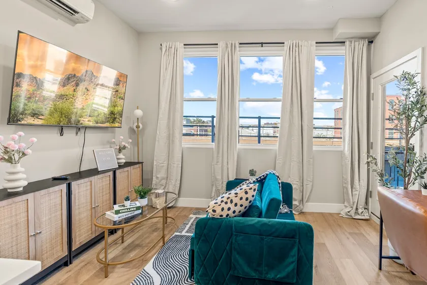 Modern 1BR Retreat in Fishtown - Image 1