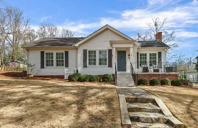 Bellwood Beauty - Image 1